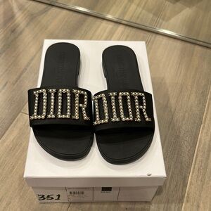 Authentic worn once rubber Diorevolution slides